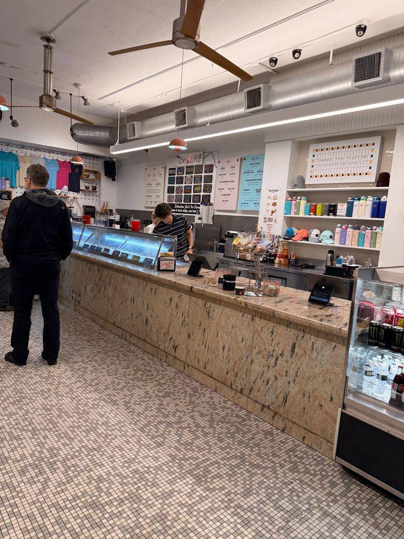 Rotating Flavors Keep Regulars Guessing