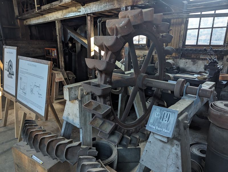 Samuel Knight's Wheel Beat the Pelton to the Punch Samuel Knight's Wheel Beat the Pelton to the Punch