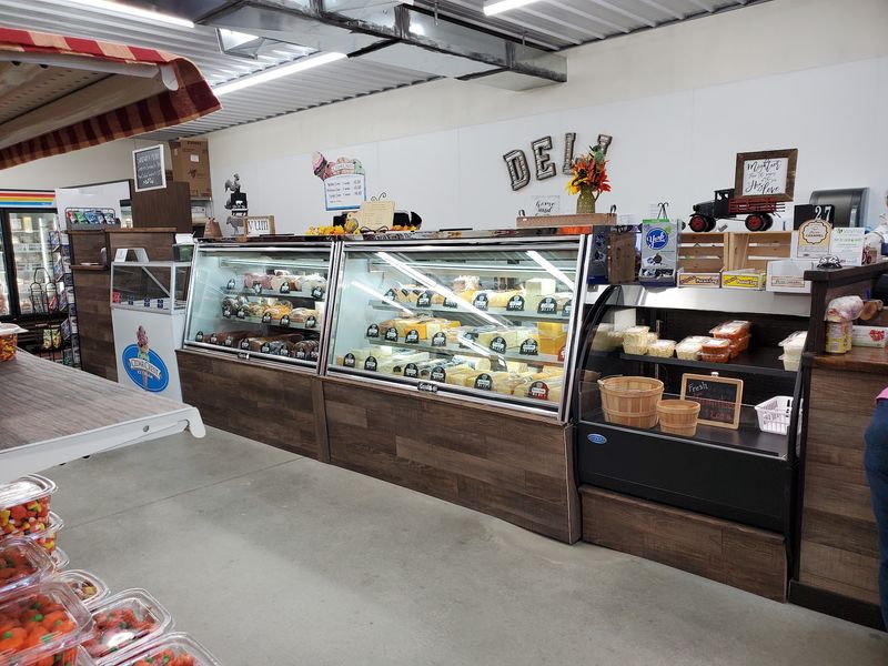 Sandwiches Made While Travelers Browse