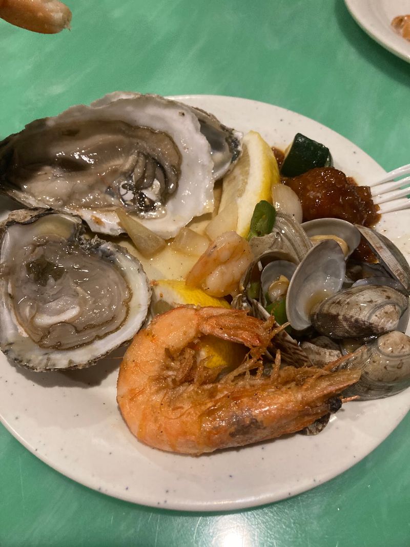 Seafood On Ice For The Shellfish Crowd Seafood On Ice For The Shellfish Crowd