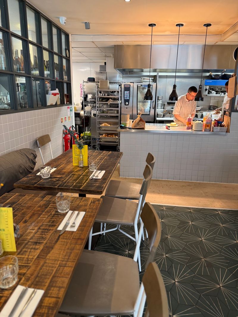Service People Actually Rave About Service People Actually Rave About