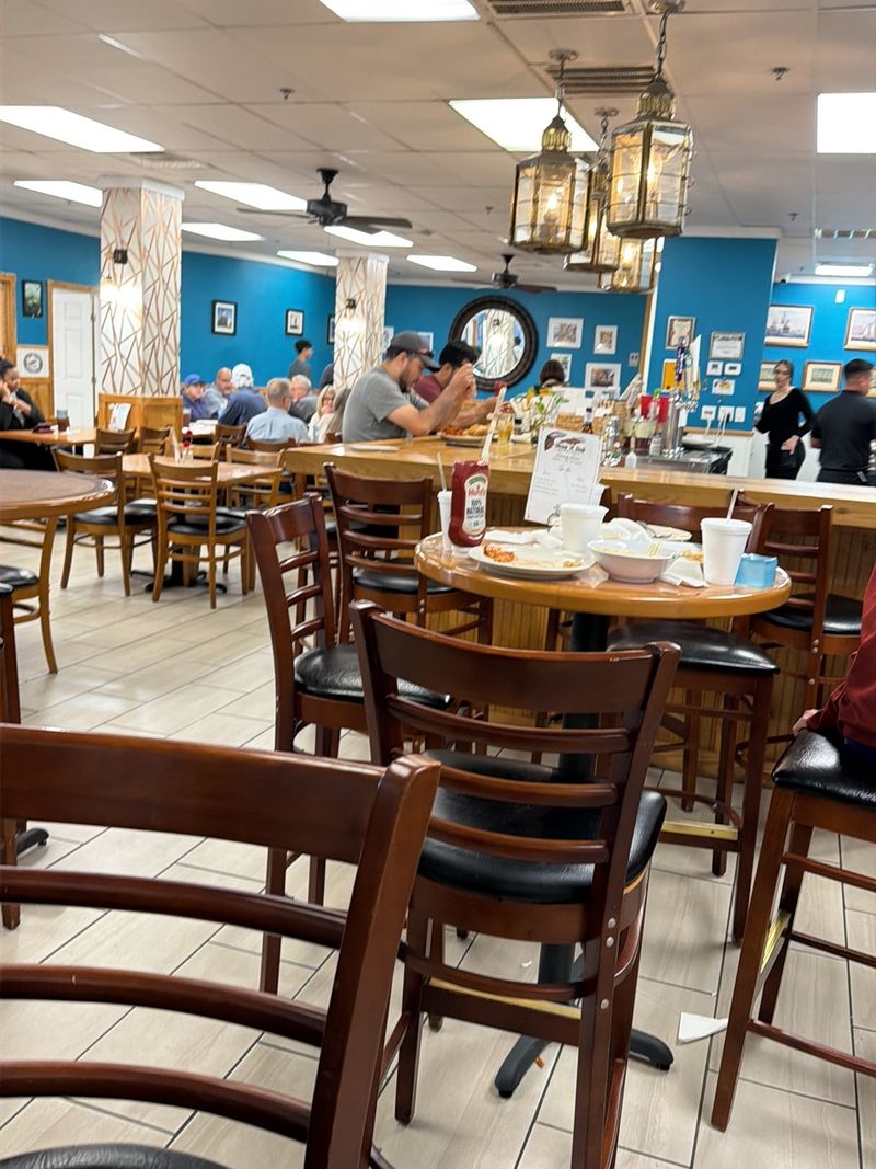 Service That Feels Like A Small Town On A Big Island Service That Feels Like A Small Town On A Big Island