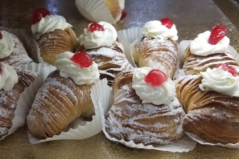 Sfogliatella and Its Flaky Friends