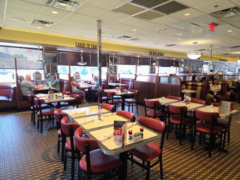 Silver Diner