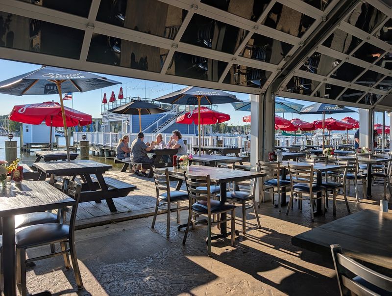 Skipper's Pier Restaurant & Dock Bar