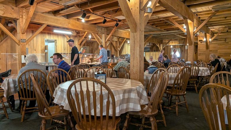 Slow Down by the Lake and Soak Up Amish Culture Slow Down by the Lake and Soak Up Amish Culture