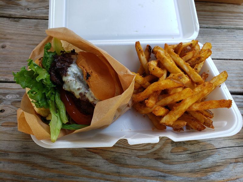 Smash Burgers With A Serious Reputation