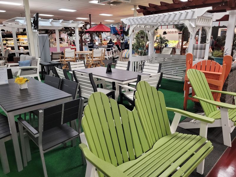 Solid Wood Furniture and Backyard Buildings Solid Wood Furniture and Backyard Buildings