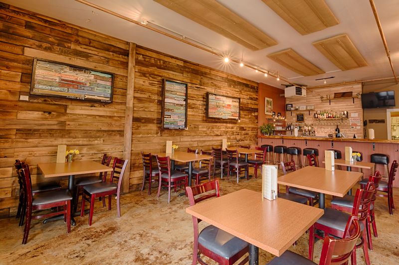 Sorella, Newport