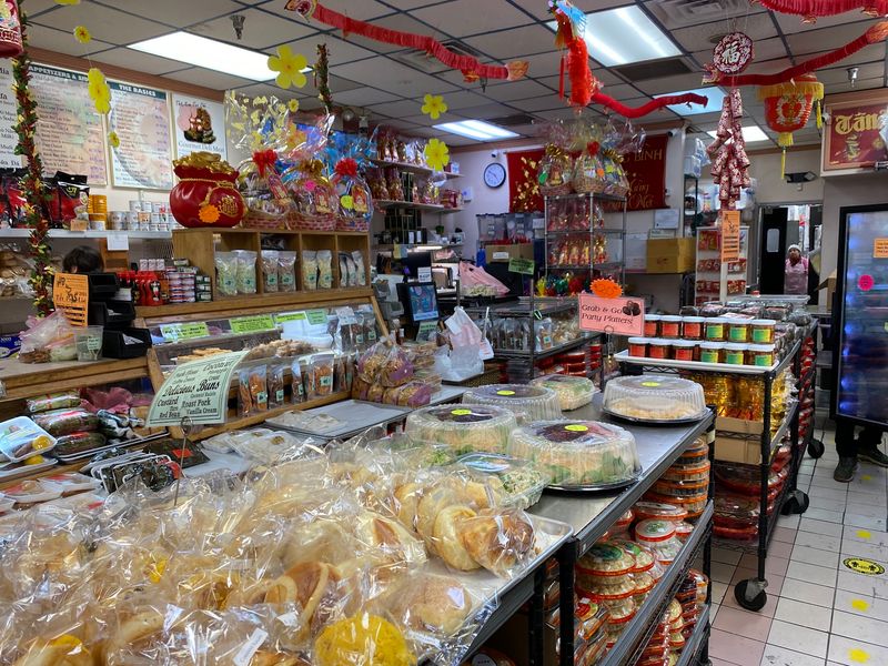 Souvenir Shopping Without the Souvenir Shop
