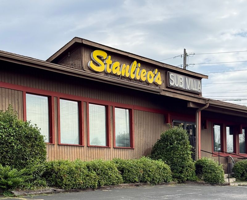 Stanlieo's Sub Villa, Where Legends Are Built Stanlieo's Sub Villa, Where Legends Are Built