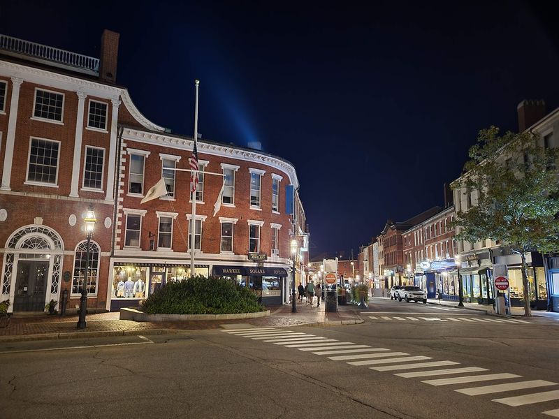 Stepping Out Into Downtown Portsmouth Stepping Out Into Downtown Portsmouth