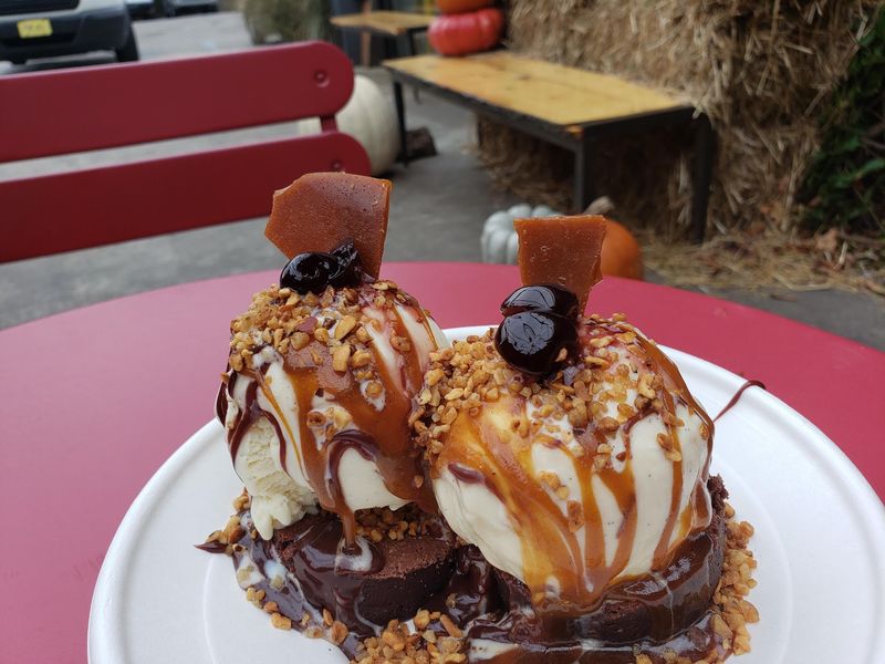 Sundaes Built Like Restaurant Desserts Sundaes Built Like Restaurant Desserts