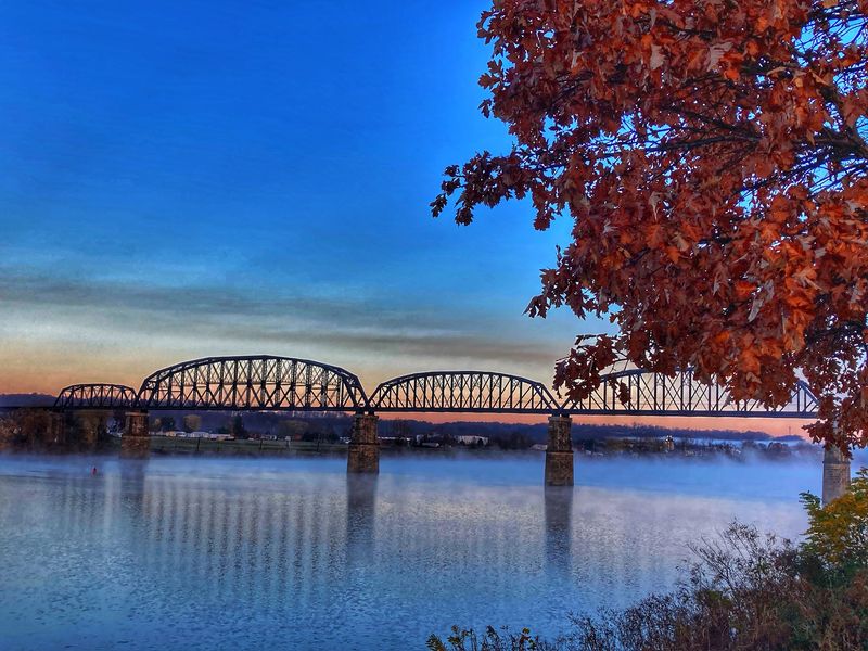 Sunsets, Bridges, and Wide River Views Sunsets, Bridges, and Wide River Views