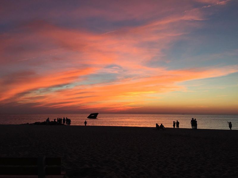 Sunsets That Sink Straight Into The Bay Sunsets That Sink Straight Into The Bay