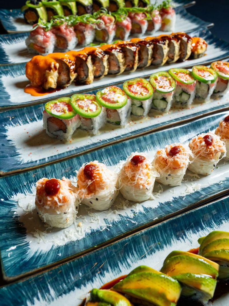 Sushi That Shows Off Sushi That Shows Off