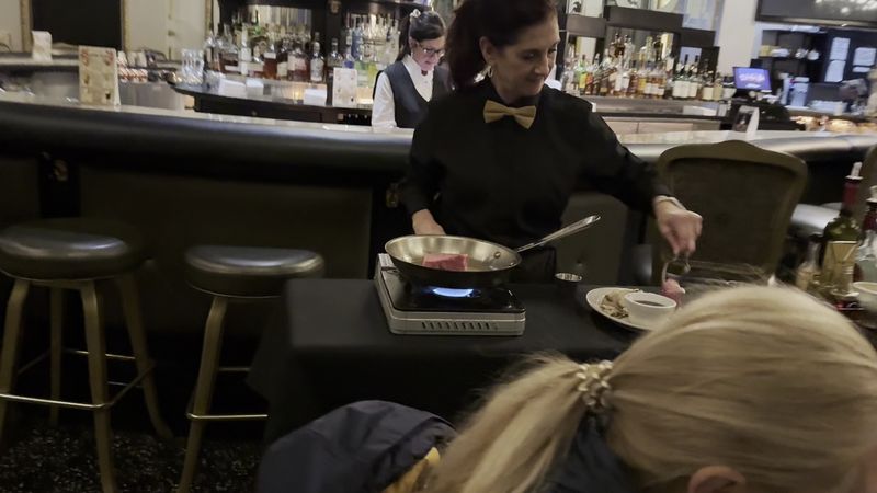 Tableside Cooking Turns Dinner Into a Show Tableside Cooking Turns Dinner Into a Show