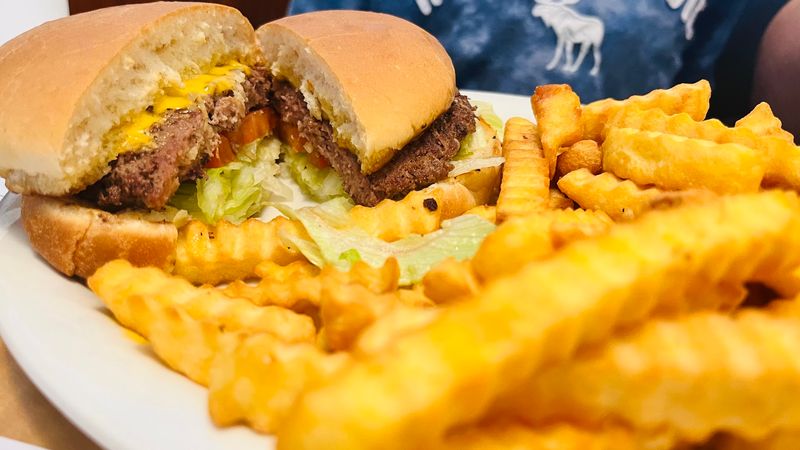 The 1938 Original Hamburger Still Earns Its Name The 1938 Original Hamburger Still Earns Its Name