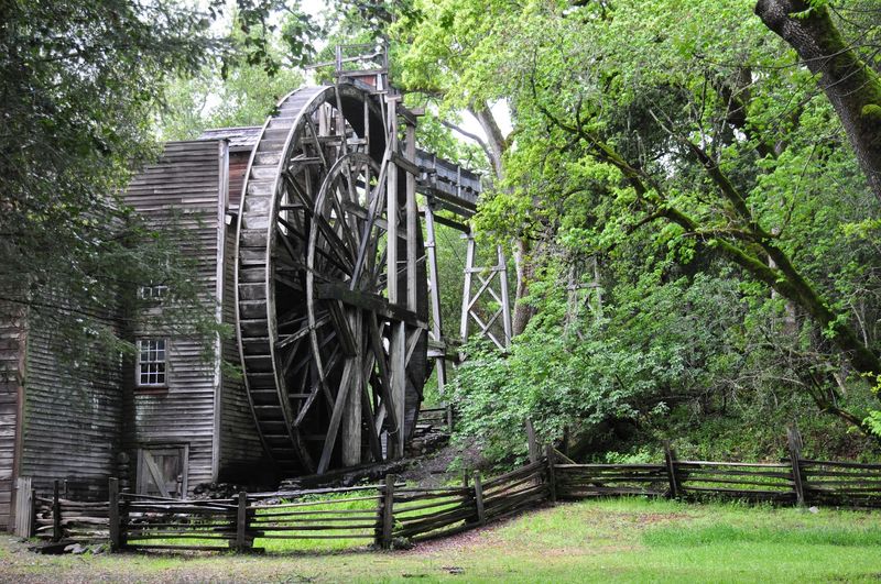 The 36-Foot Waterwheel That Still Does the Work The 36-Foot Waterwheel That Still Does the Work
