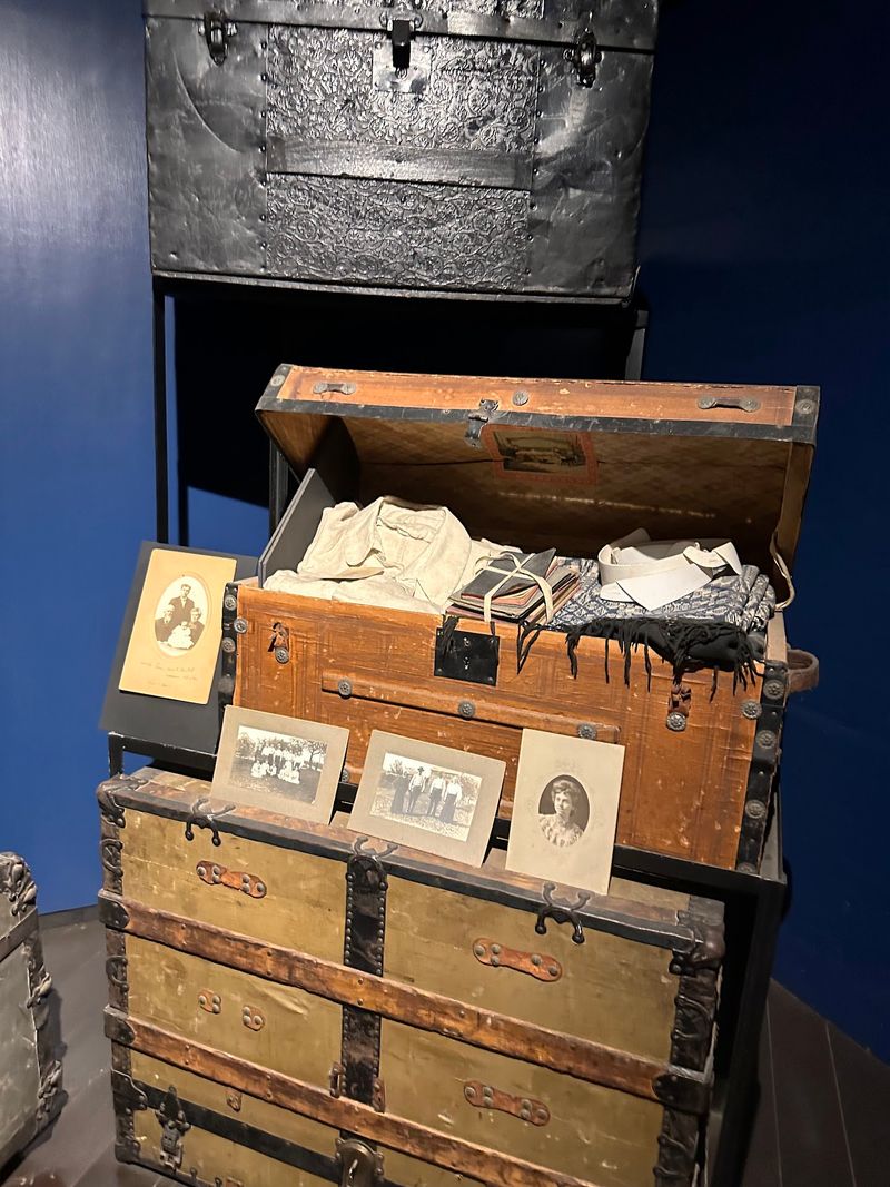 The Appalachian Migration Exhibit Nobody Warns You About The Appalachian Migration Exhibit Nobody Warns You About