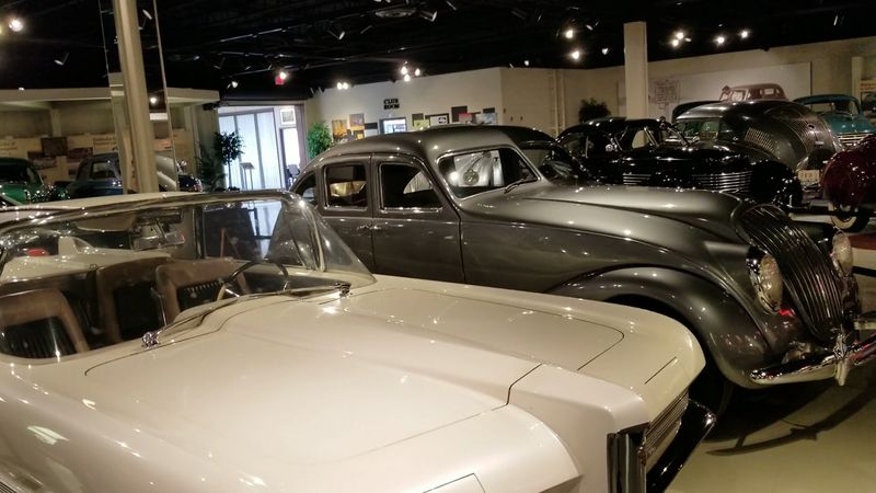 The Avanti Family Sedans Hiding in the Basement