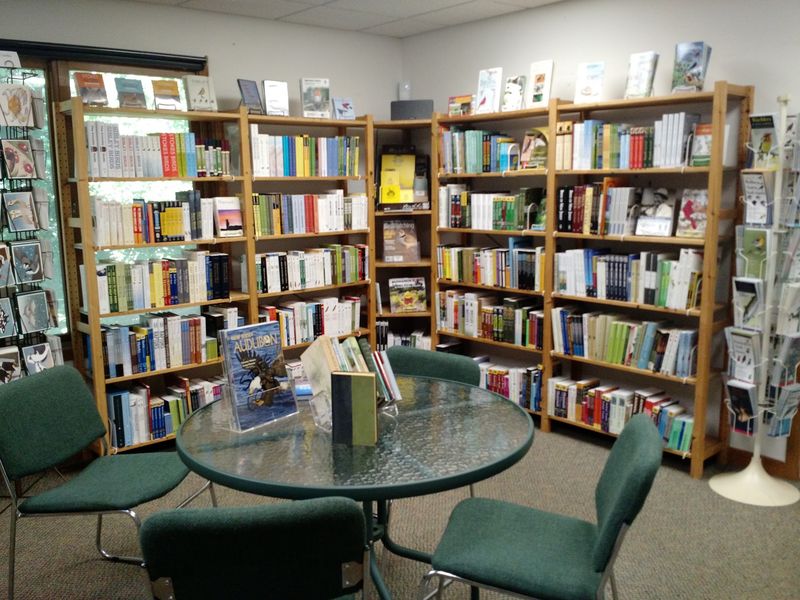 The Bookstore Every Bird Lover Wanders Into