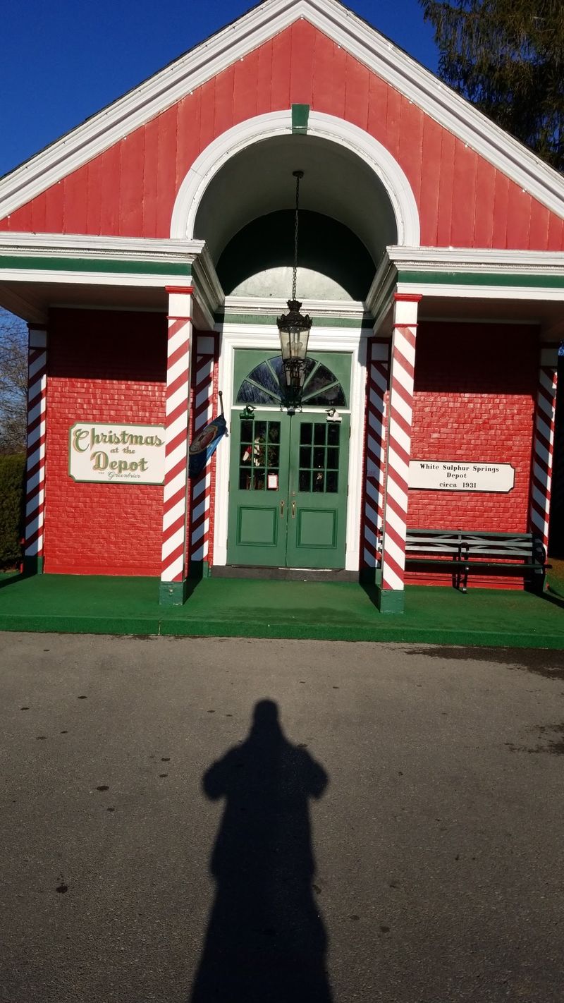 The Candy Cane Pillars You Cannot Miss