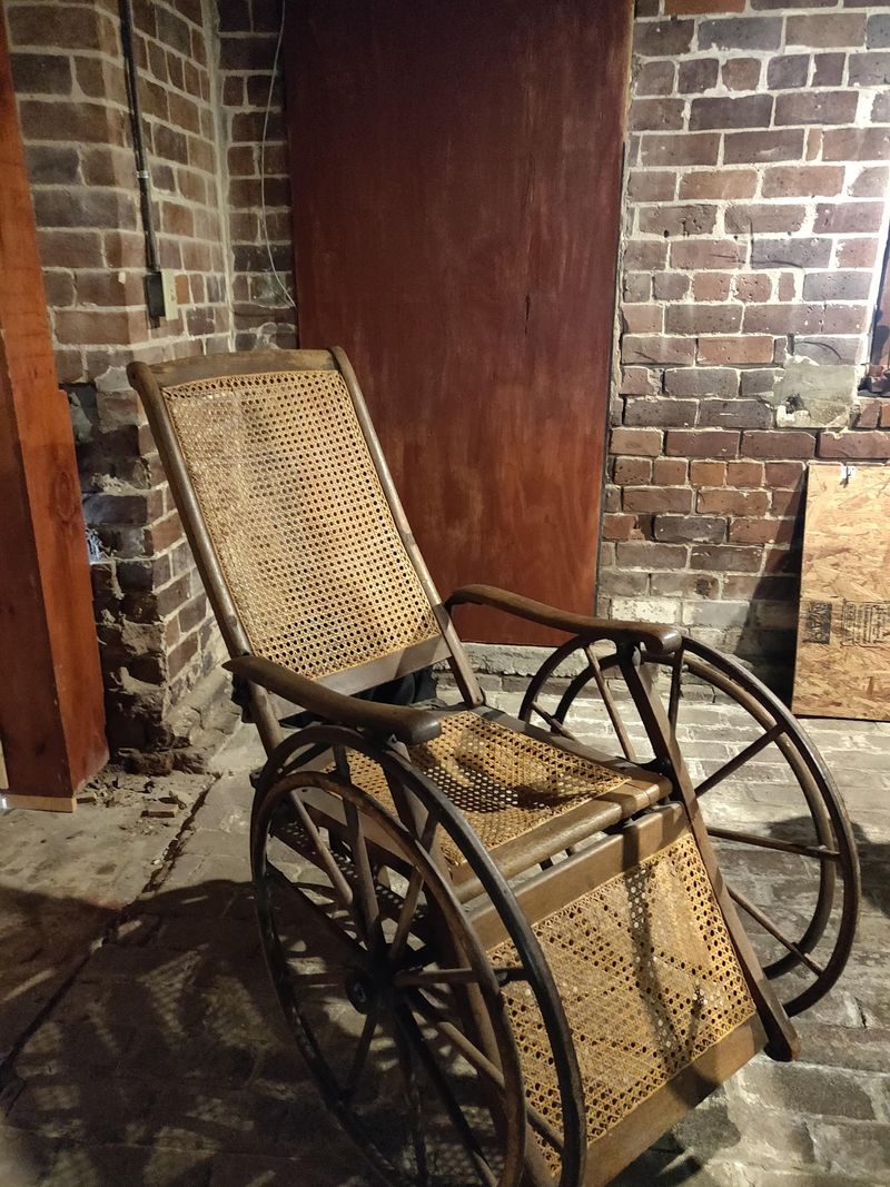 The Carriage House and Its Heavy Silence