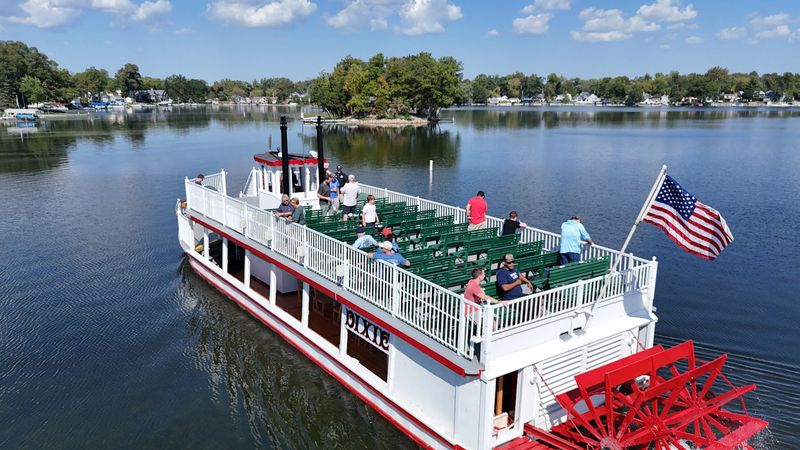 The Dixie Sternwheeler on Webster Lake The Dixie Sternwheeler on Webster Lake