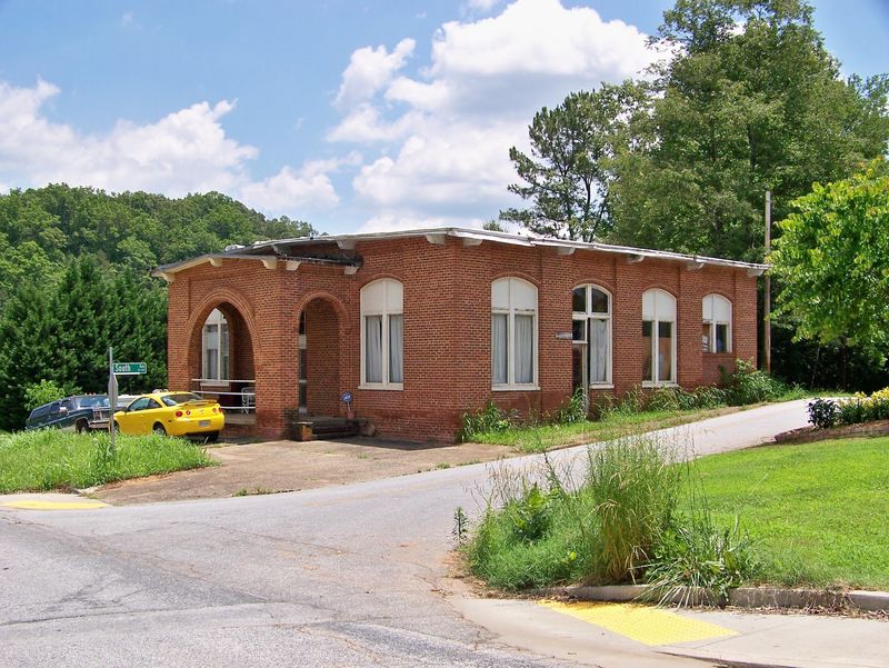 The General Store Everyone Tells You to Visit