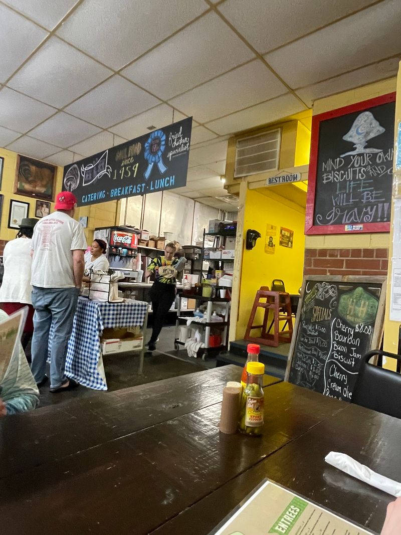 The Kind of Service That Makes Strangers Feel Local