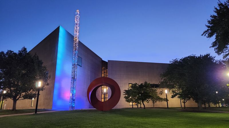 The Light Totem Turns the Building Into a Color Show The Light Totem Turns the Building Into a Color Show