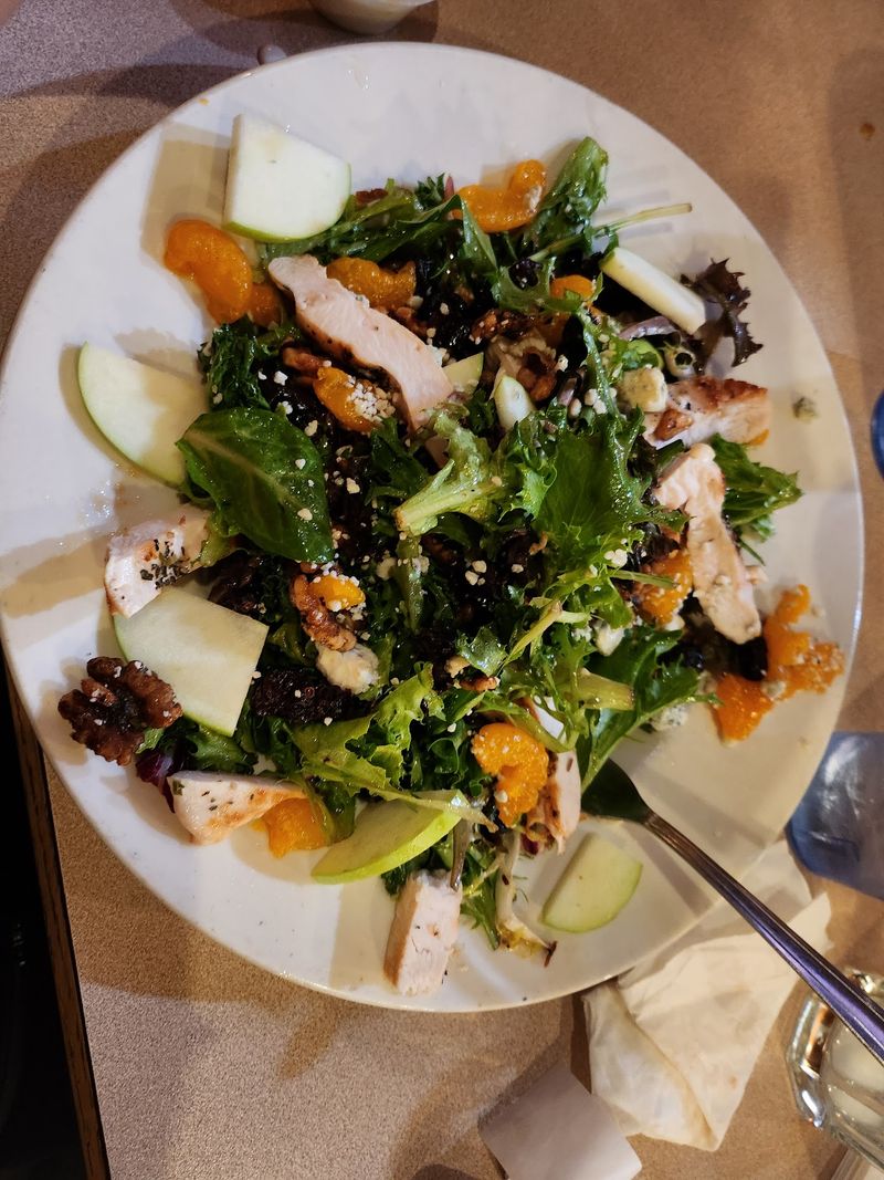 The One Trip Salad Bar Regulars Take Seriously
