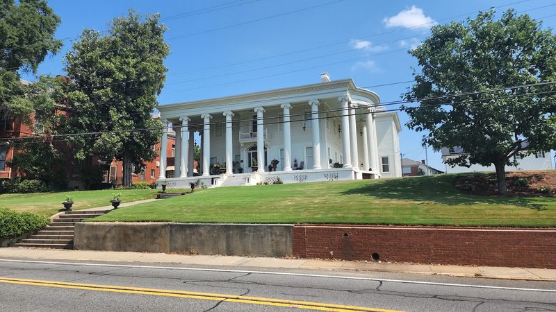 The Palace of the South on Coleman Hill The Palace of the South on Coleman Hill
