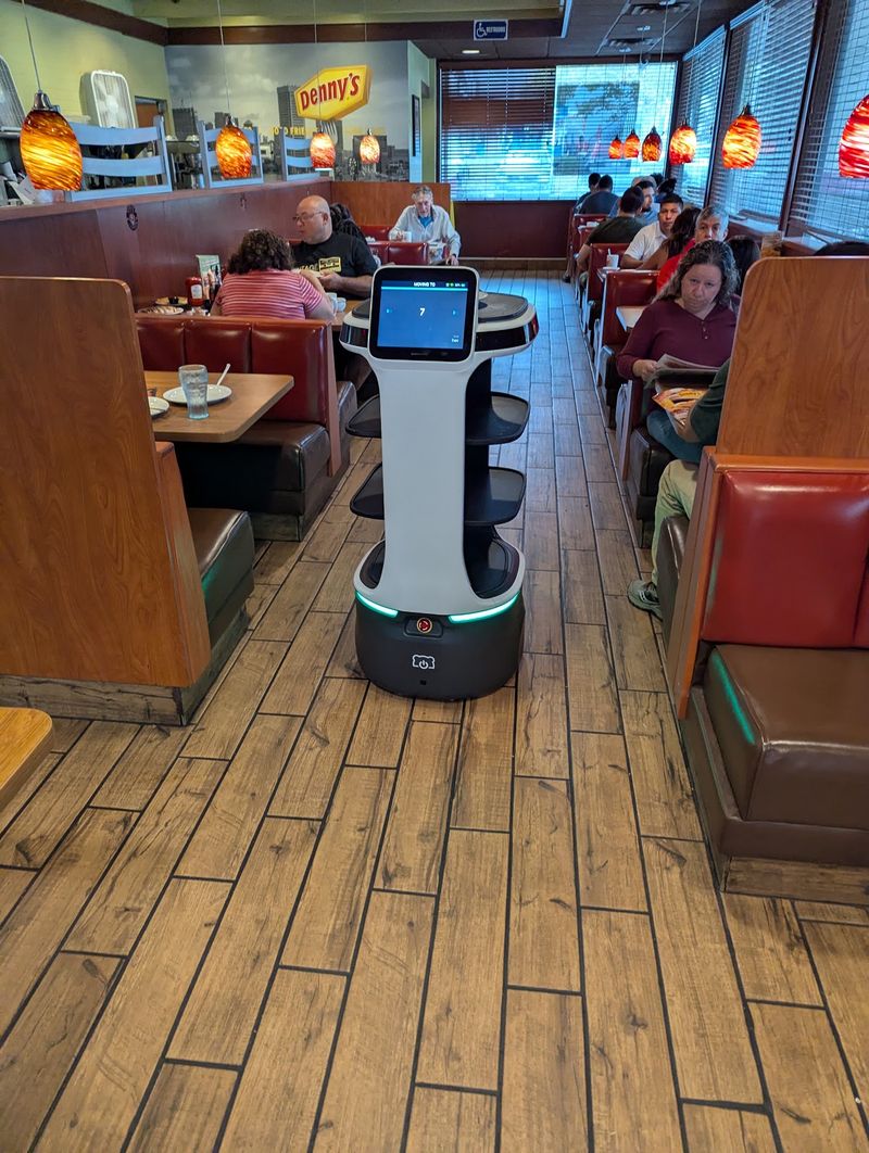 The Robot Server Everyone Ends Up Talking About The Robot Server Everyone Ends Up Talking About