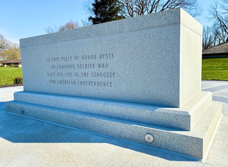 The Tomb of the Unknown Patriot of the American Revolution