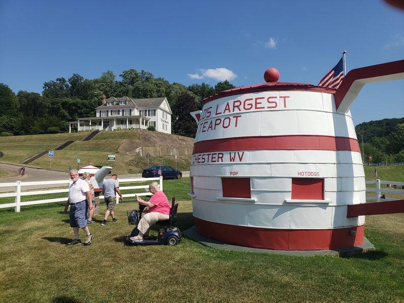 The Town That Refused to Let It Go The Town That Refused to Let It Go