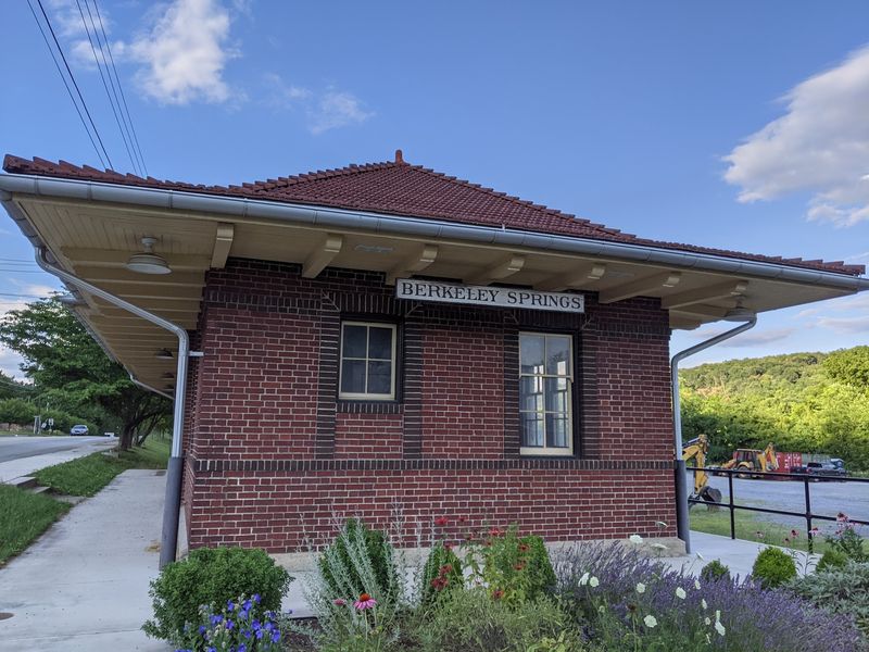 The Whistle Stop and Mineral Springs Trading Company