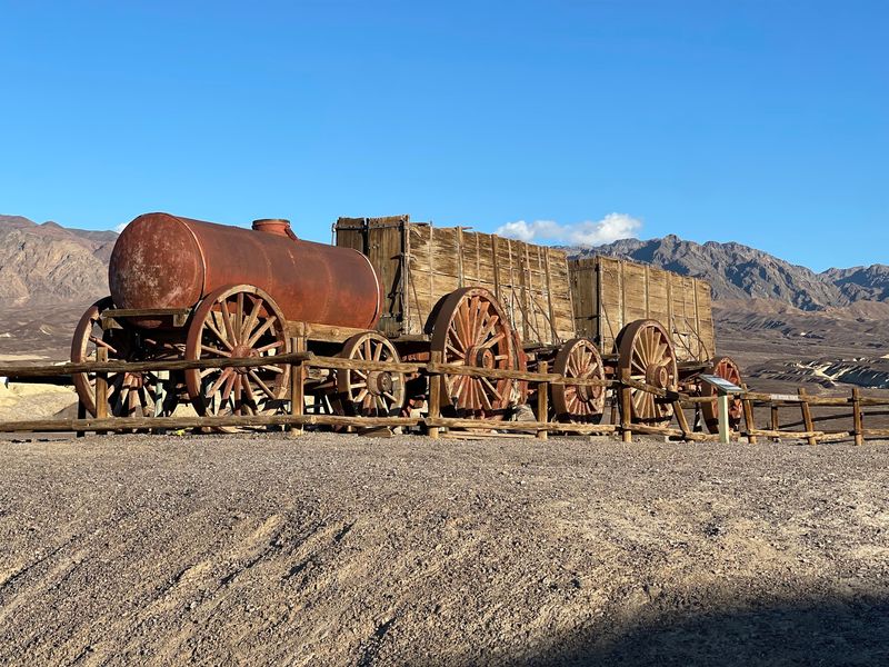 Those Giant Wagons Up Close Are Genuinely Startling Those Giant Wagons Up Close Are Genuinely Startling