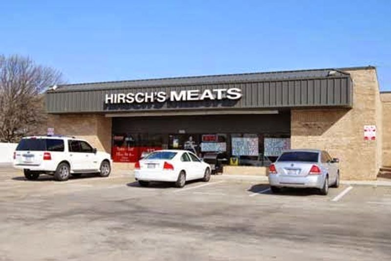Three Decades of Regulars and a Reputation to Match