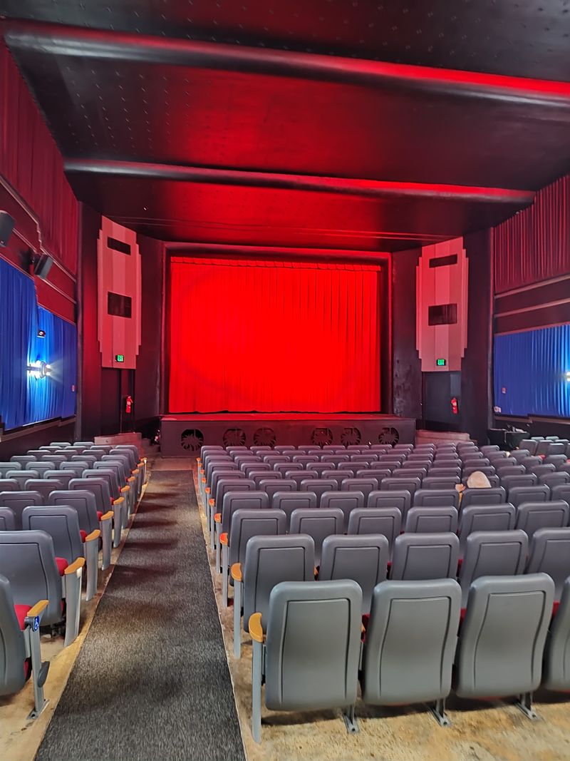 Throwback Screenings That Pull a Crowd Throwback Screenings That Pull a Crowd
