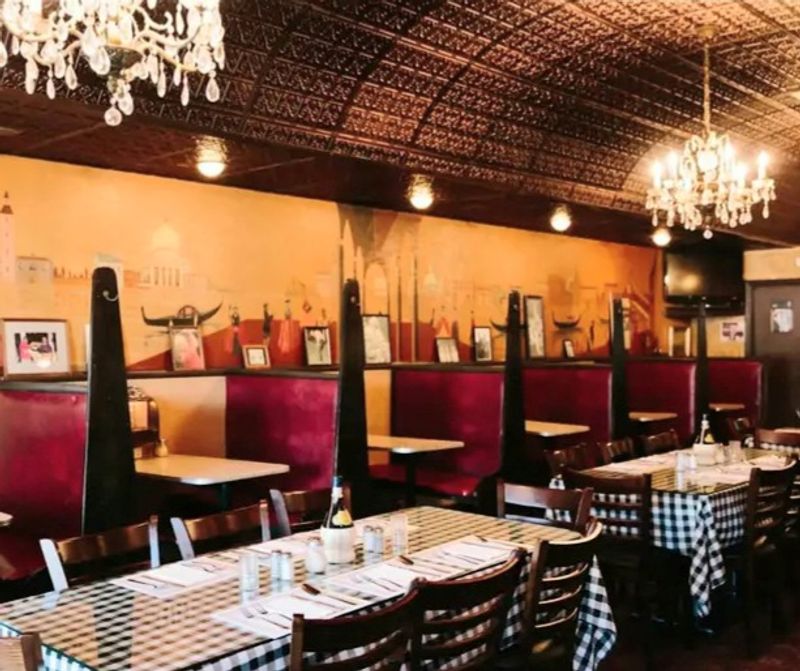 Tin Ceilings, a Venice Mural, and Booths That Remember Everything