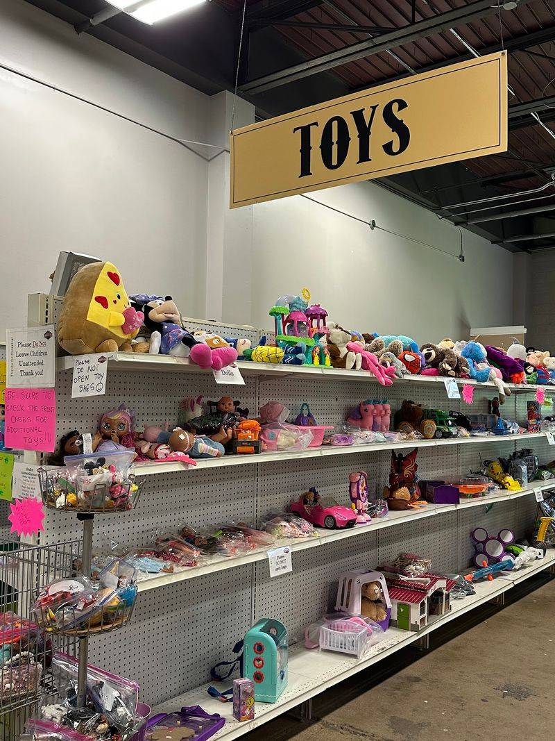 Toys, Beanie Babies, and Treasures for the Grandkids Toys, Beanie Babies, and Treasures for the Grandkids