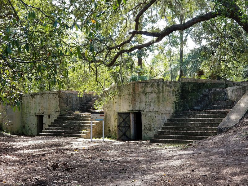 Traces of the Soldiers Who Waited Here