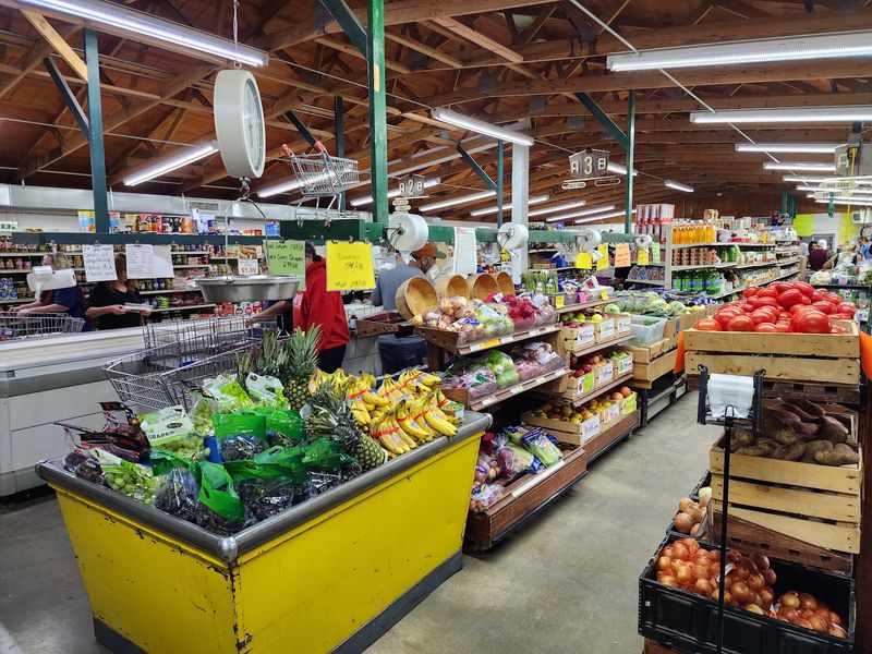 Troyers Market, Berne Troyers Market, Berne
