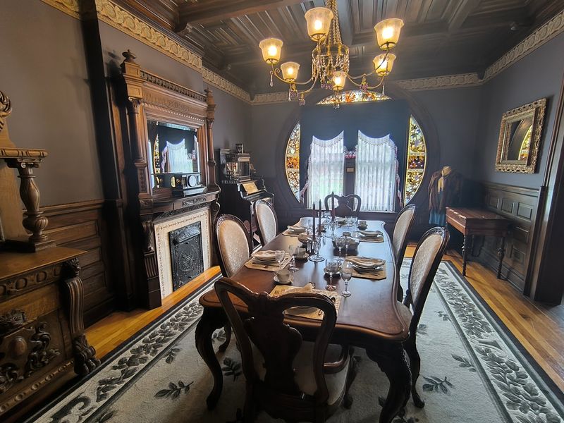Up on the Third Floor, a Ballroom With a View of History