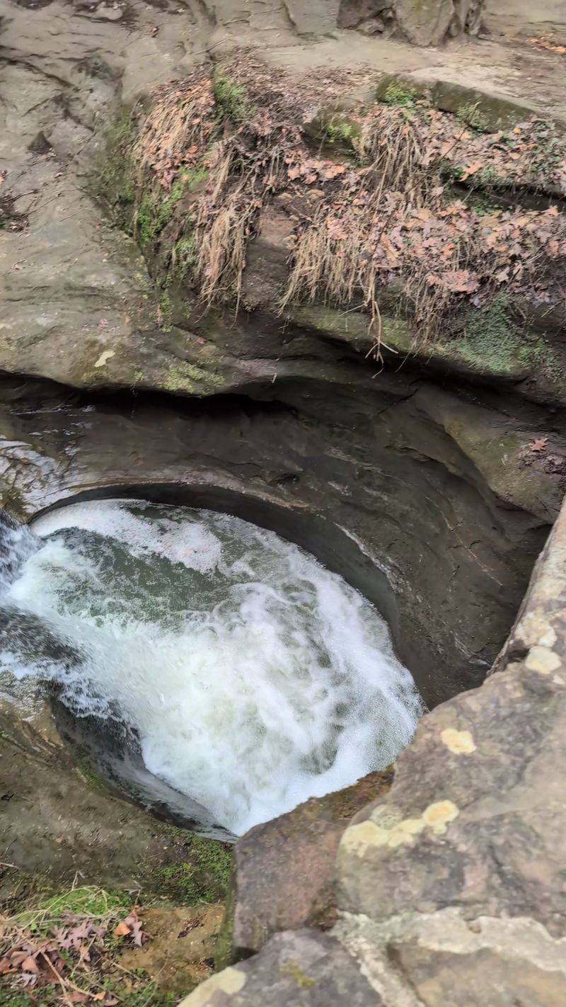 Upper Falls, Lower Falls, and Devil's Bathtub Upper Falls, Lower Falls, and Devil's Bathtub