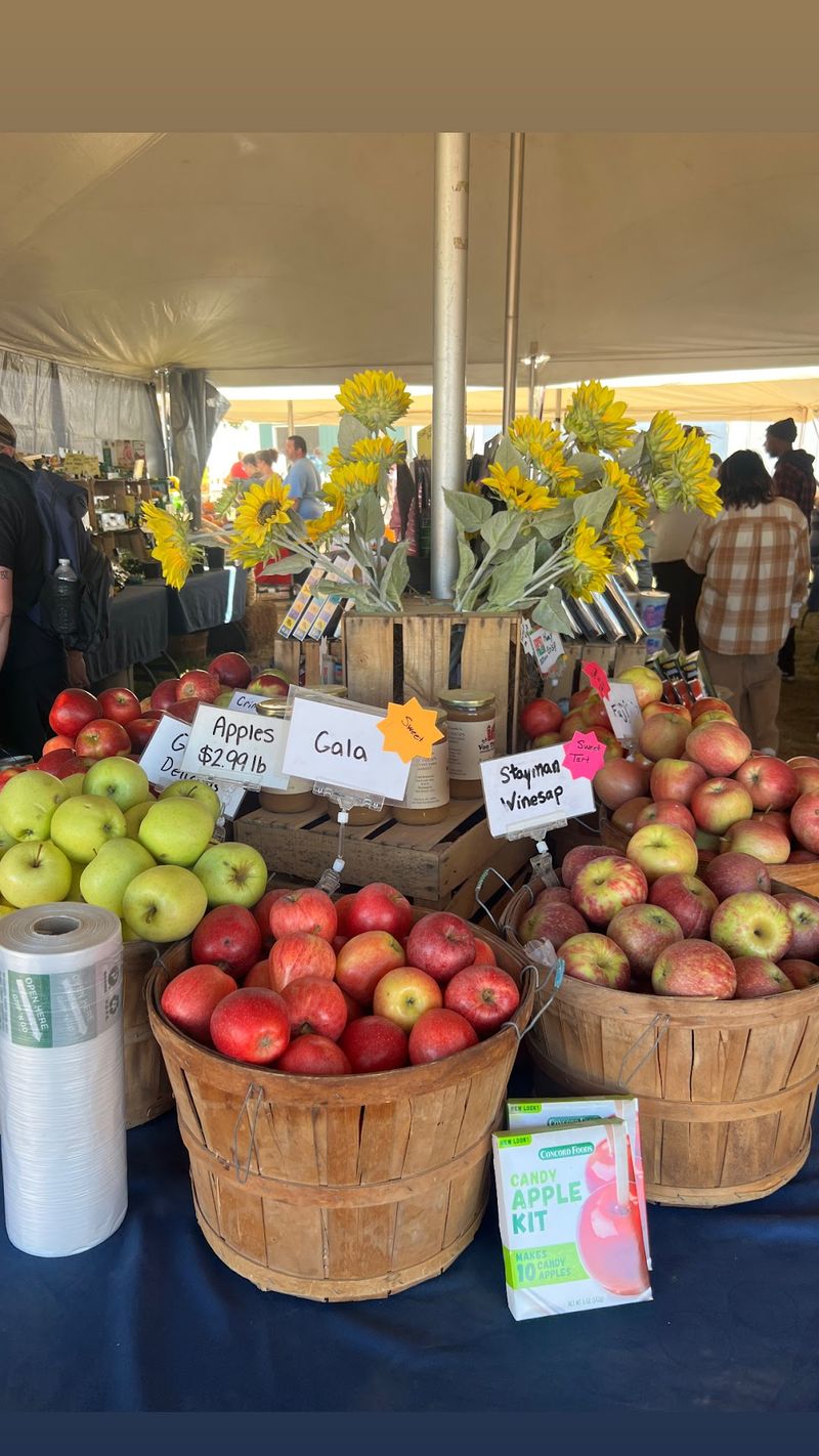 Von Thun's Country Farm Market, Monmouth Junction