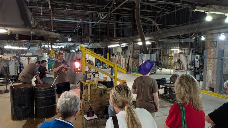 Watching Molten Glass Take Shape Watching Molten Glass Take Shape