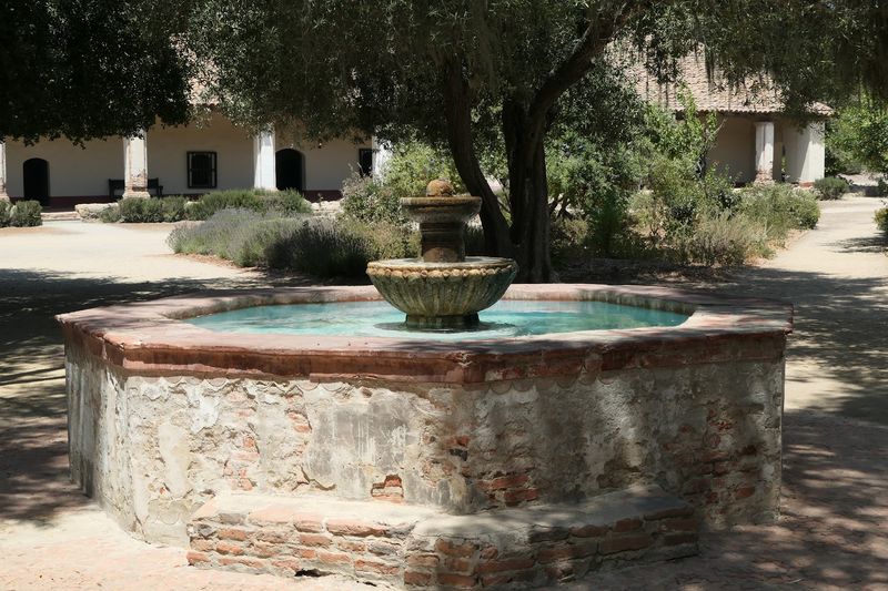 Water, Gardens, and Clever Engineering Water, Gardens, and Clever Engineering